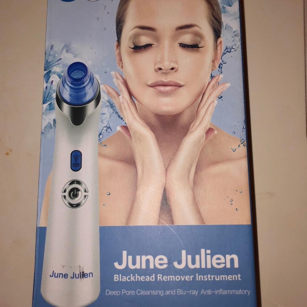 Unused Blackhead Removal Instrument